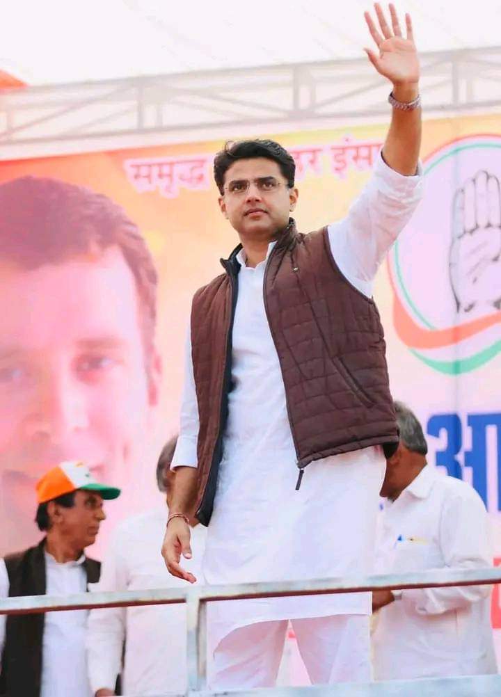 SACHlNPILOT's tweet photo. #राजस्थान_संग_पायलट 
@SachinPilot ❤️ https://t.co/Nb72Sg7nKQ