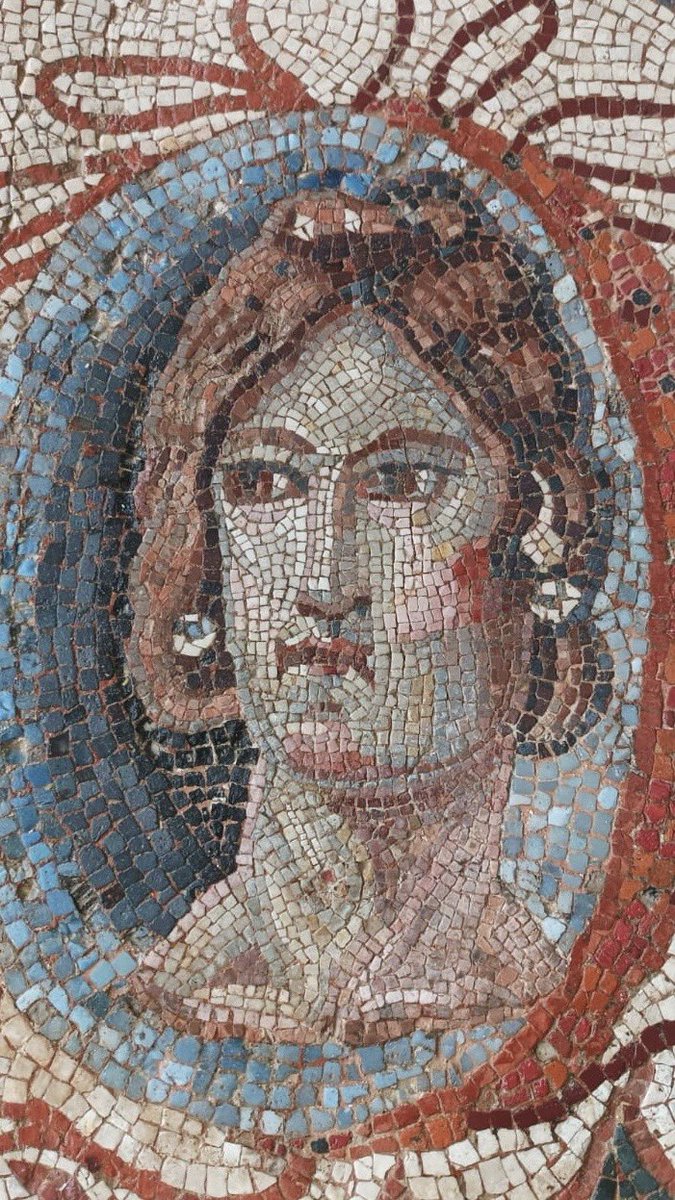 #bluemonday #teselasvítreas #teselasazules #LaOlmeda #villasromanashispania #villasromanasdepalencia #romanmosaics #romanvilla #mosaics #arqueología #mundoromano #ancienthistory #ancientrome #antiguaroma #archeolovers #archeonetwork