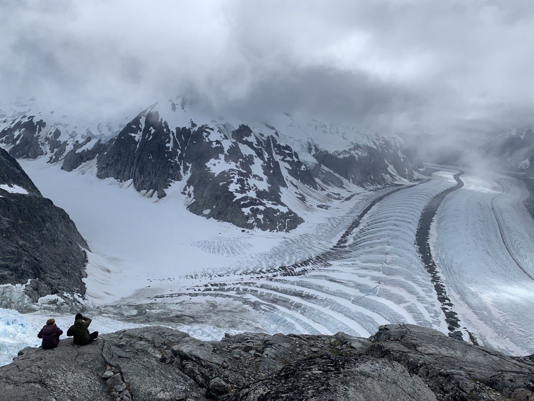 BSG_Geomorph's tweet photo. We are delighted to announce the winners of the BSG Photo Competition (#BSGPC22). Congratulations to:

🥇@AntarcticGlacie for her photo of Gilkey Glacier Ogives, Juneau Icefield
🥈@EdwinBaynes for Old Harry Rocks, Dorset
🥉@WWenban for Tufa Limestone walls, Greece https://t.co/2WxduYuVHz
