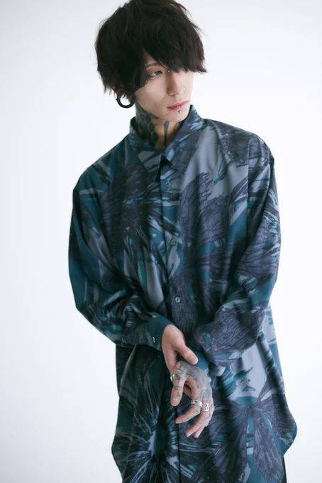 【 Amber garden 】graphic shirt 