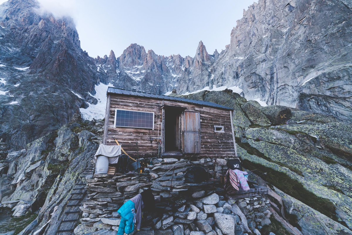 Mpora (@mpora) on Twitter photo Family life in Chamonix's oldest mountain refuge (<a href="/patagoniaeurope/">patagoniaeurope</a>)
mpora.com/mountaineering⦠Family life in Chamonix's oldest mountain refuge (<a href="/patagoniaeurope/">patagoniaeurope</a>)
mpora.com/mountaineeringā¦
