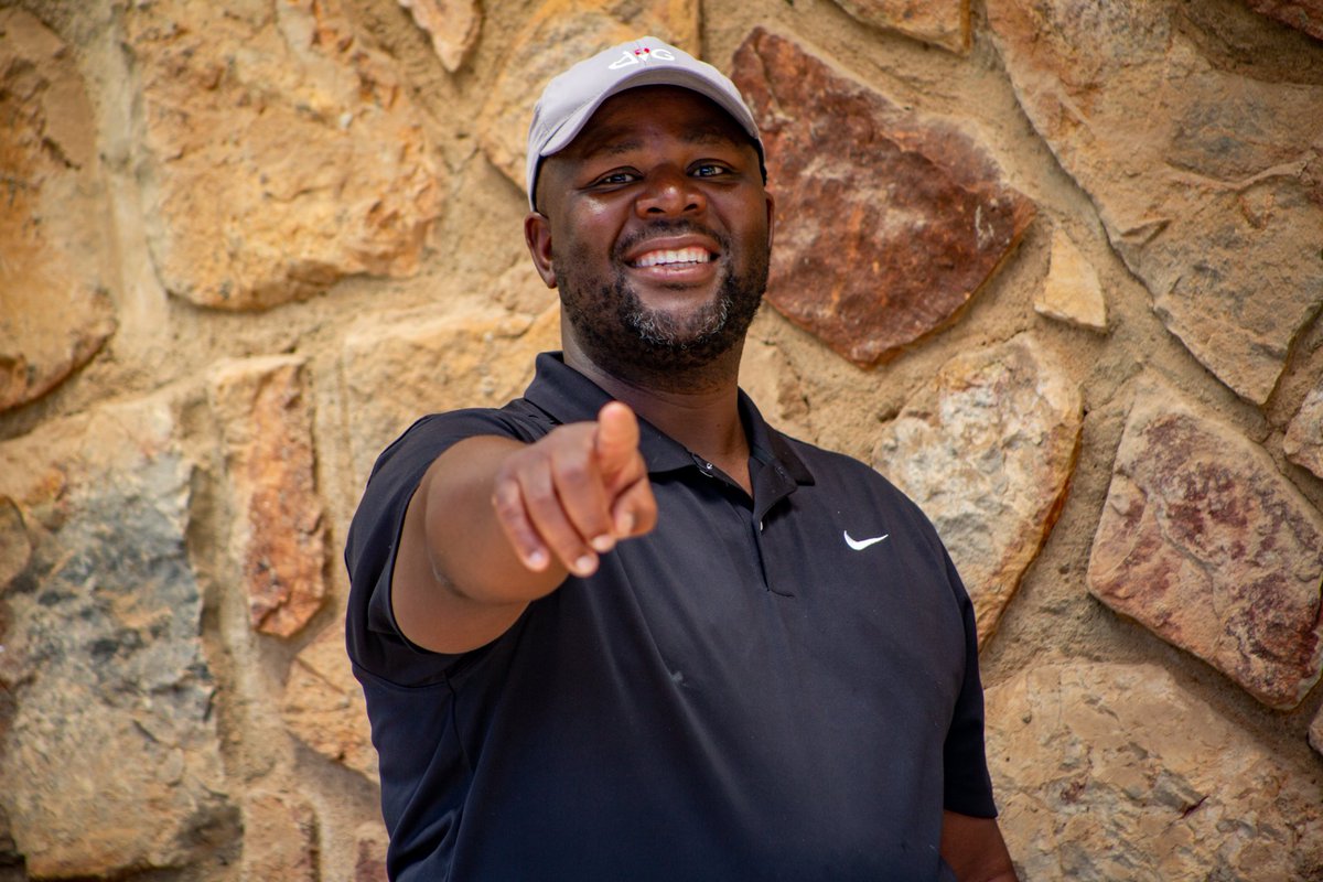 VisionView_SR's tweet photo. Don't forget that @dig_foundation is live every Monday on #TheGrandstand with your hosts @thatomoeg and @thamimngqolo as he talks all things golf on his feature called #golftalk
#golf #TheGrandstand #sagolf
#PodcastAndChill https://t.co/UzwKPSYZrg