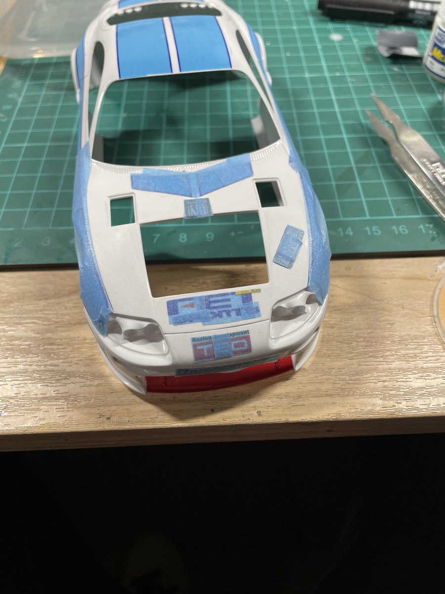 よく見りゃ白いとこゴミだらけw
削りきれないから塗ることにするw