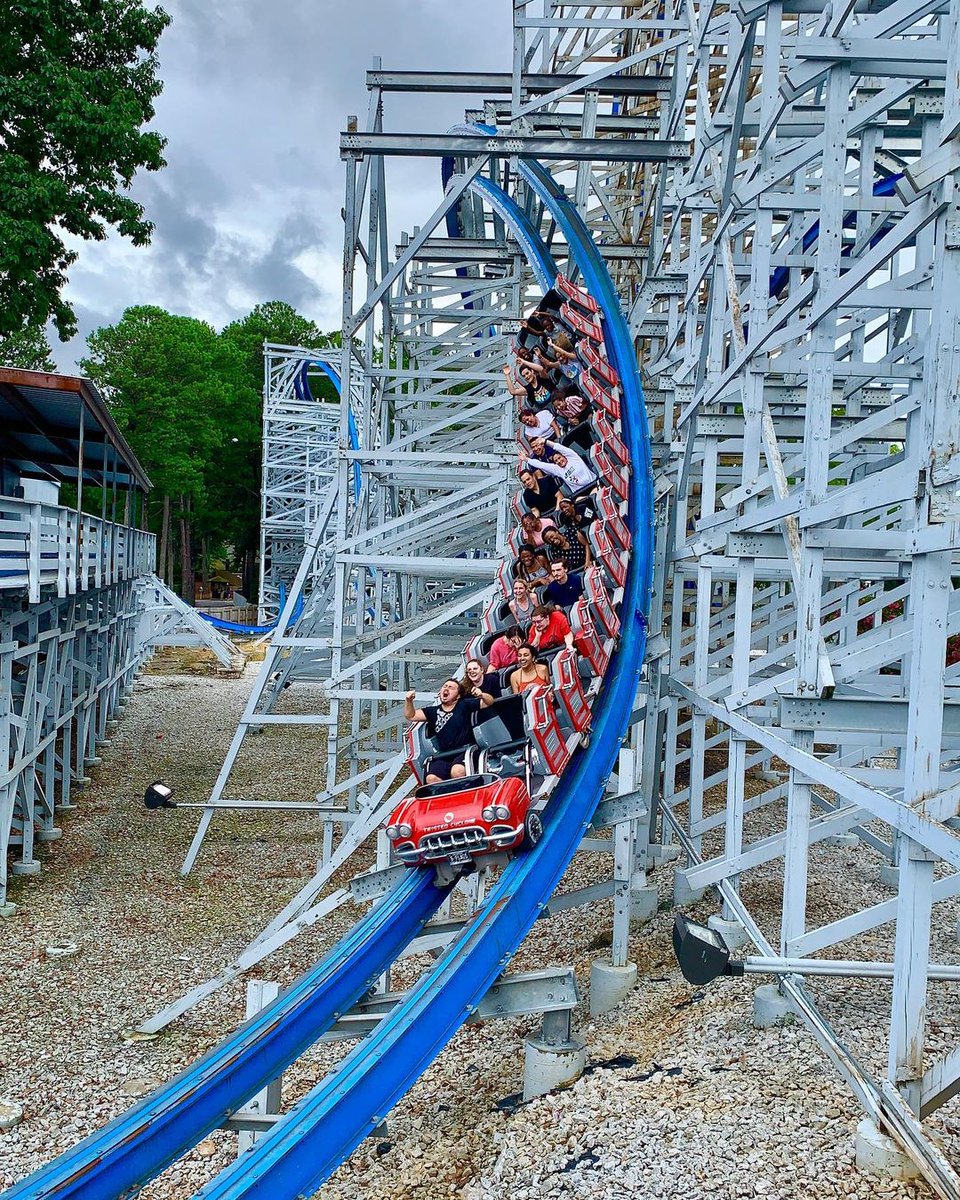 RPRides's tweet photo. It’s Blue Monday but keep smiling! 💙😃
·
·
@airtime_ryan
·
·
#RPRides #BlueMonday #Positive #TwistedCyclone #SixFlagsOverGeorgia #SixFlags #RockyMountainConstruction #RMC #RMCit #RollerCoaster #SteelCoaster #ThemePark #AmusementPark #Thisishowweroll #ibox #USA https://t.co/wgfbhzSL9K