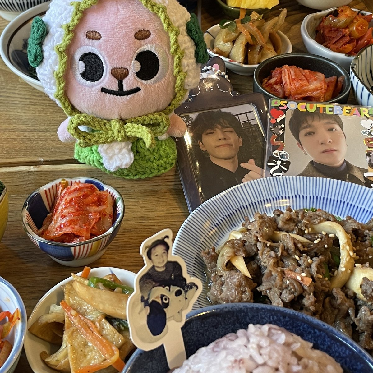 🍱 홍대 도시락집 미미

아기방이의 마중덕에 기분좋게 웨이팅하다가 들어갔더니 성진이가 한가득이었어요..♥
수저세트부터 밥픽까지 너무 센세이션한 특전 진짜 캡짱입니당
밥도 간이 세지 않아 맛있었어요!
이벤트 열어주셔서 감사합니다♥

#오늘은_밥성찐이야
#HAPPY_BOB_DAY