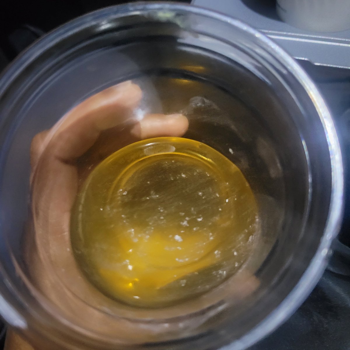 KellyHarney1's tweet photo. @FlyFrontier  when your frontier ice melts...

WYF is this white stuff left behind #poison #flights #cheap https://t.co/dhdk6I6rbk