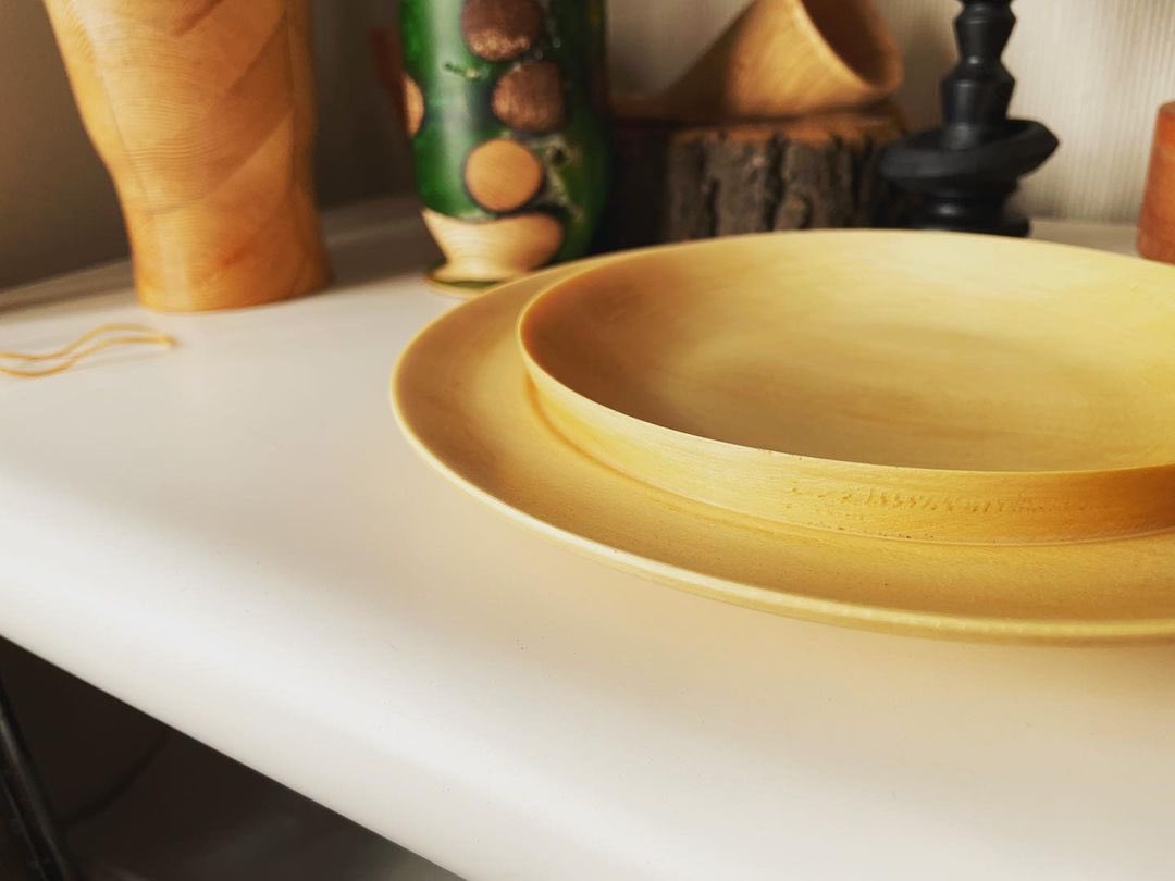 You like this #wood piece? I really enjoy the #dynamic shape it has, and also the #delicate thin surface on the borders.

How would you name it?