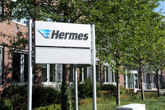 LogistikWatch's tweet photo. Hochleistungs-Standort:
Neues #Hermes-Paketzentrum mit 68.500 Quadratmetern Fläche entsteht bei Dresden 🏗
👉 https://t.co/2qrxtYASfG
#Ecommerce #Logistik #Onlinehandel #Paketzentrum https://t.co/qfbHTgXskM
