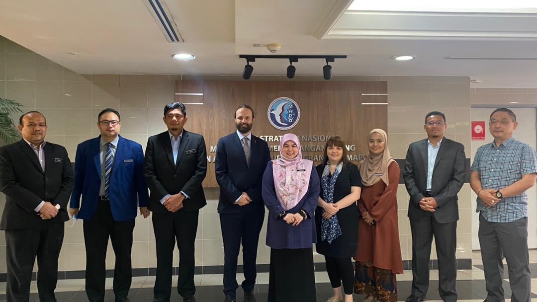 AbuBlake's tweet image. Great meeting this morning with ⁦@NSO_MAPO⁩ to discuss collaboration on countering human trafficking and modern slavery #msht - lots we can do together 💪🇬🇧🇲🇾. Terima kasih Puan Syuhaida and team for the hospitality 🙏