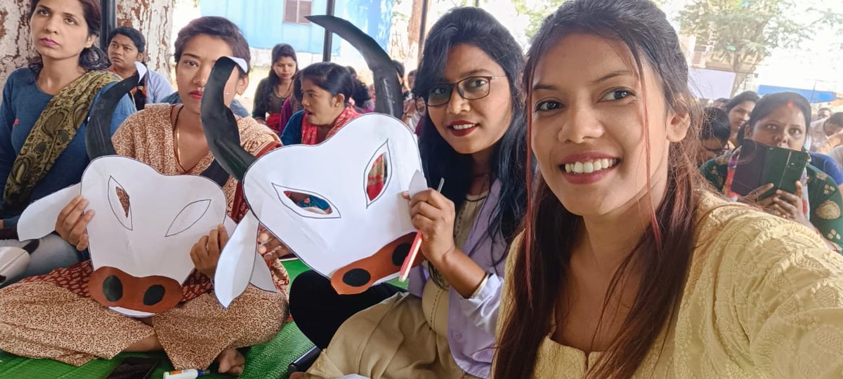 दंतेवाडा में आन्दोलन का आगाज करते सर्व विभागीय संविदा कर्मचारी महासंघ के 400 से अधिक संविदा कर्मचारी।।