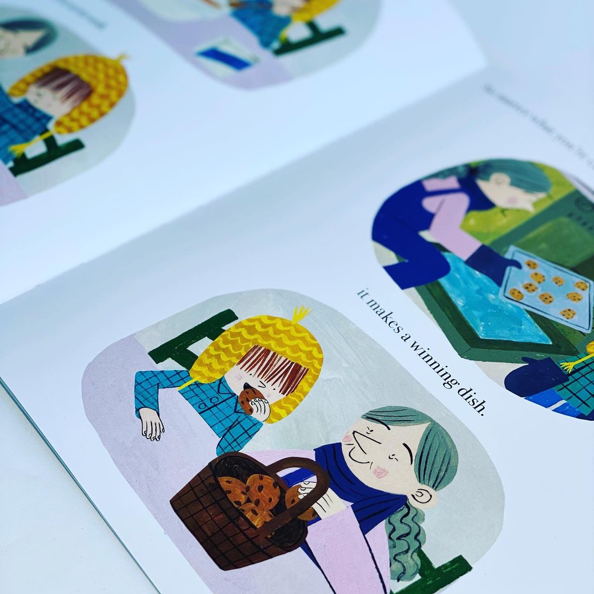 bookgiftblogger's tweet photo. A poetic read which celebrates the power of love and cake! In #apinchoflove by #barrytimms & #tishalee we meet a boy and his grandmother, who’s share a love of baking (and for each other). Love is all around them but could an extra pinch bring joy to their town? @QuartoKids https://t.co/5JMEunD6Yp