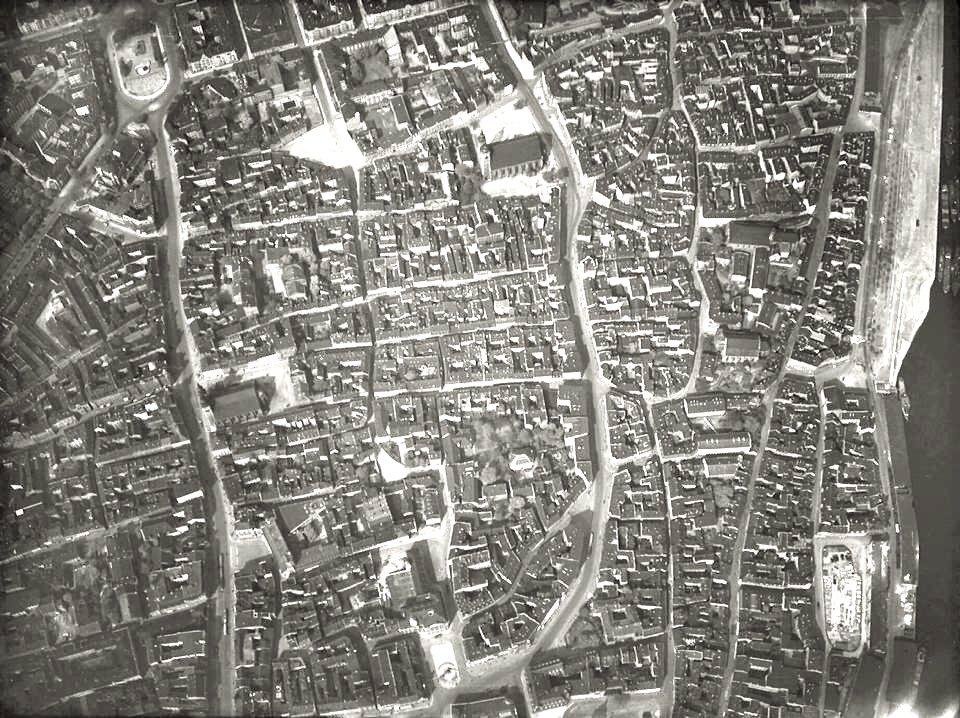 wathzmann's tweet photo. Magdeburg am Vormittag des 16. Januar 1945: https://t.co/hMiL6oH6F7