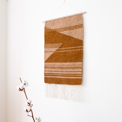 A perfect way to introduce elements of culture into your home and add a sense of character and personality to a space.

alittlebitofalmosteverything.com/textile-wall-a…
#walltapestry