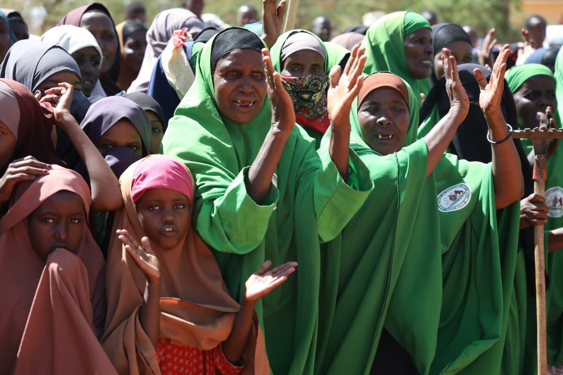 MohamedAKhalif's tweet photo. We have landed in the Ramo, Mandera North  sub-county and started the program as planned. Thank you all for joining us today to witness this event of immense importance for our youth, parents, and the education sector. https://t.co/MQ3R43OUsi
