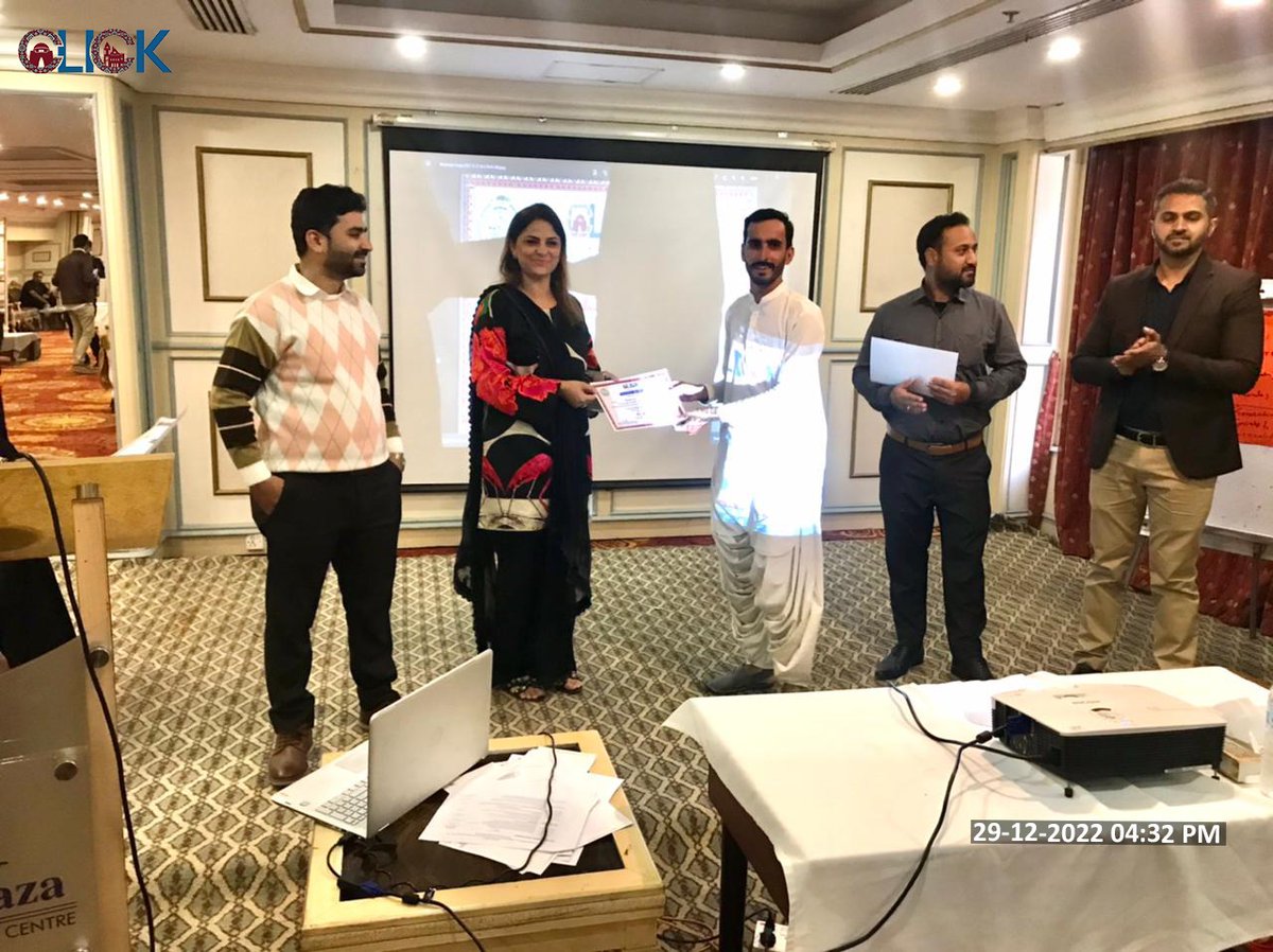 click_2019's tweet photo. 📸PIU CLICK-LGD organized capacity-building training of contractors to ensure that Environment &amp; Social Safeguard Standards (ESS) are being followed while implementing emergency works schemes at all local councils of #Karachi https://t.co/ZAqsic9vlf