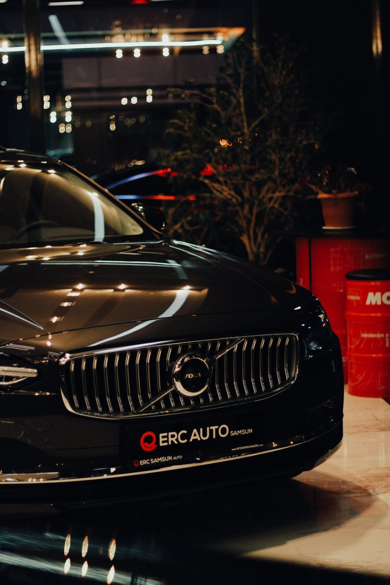 ercautosamsun's tweet photo. Volvo S90 ile zamansız bir tasarım ve üstün bir teknoloji deneyimi yaşamak mümkün!
#volvo #samsun #araba #automotive #turkiye #auto #ercauto #biggestselection https://t.co/n8yF8NtiSb