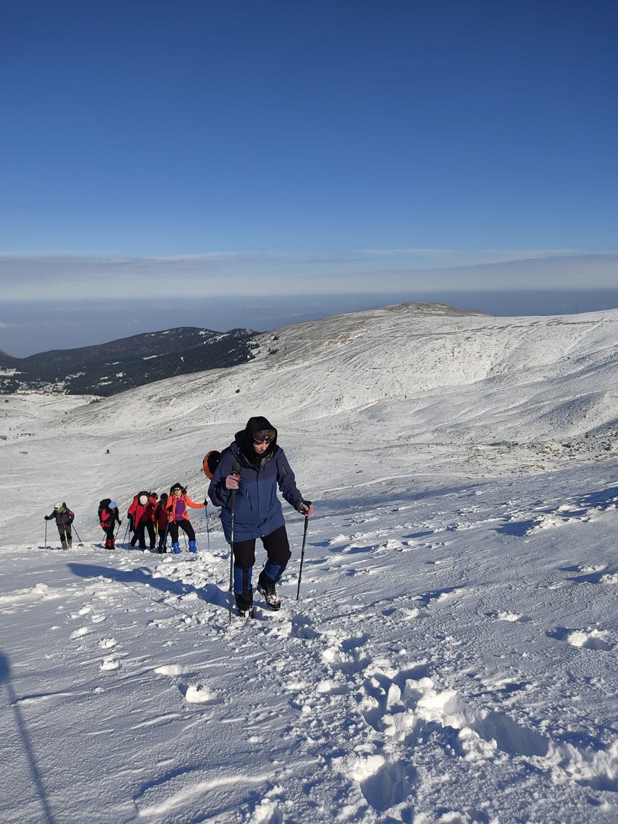 andaAke's tweet photo. 🏔️ #dünyadağcılıkgünü - Sürdürülebilir #Uludağ #Zirve Faaliyeti
4️⃣9️⃣ Sporcu
7️⃣ Saatlik Tırmanış (08.30 - 15.30)
🚩Rota: 1. Oteller Bölgesi - Uludağ Zirve
#dağcılık #mountaining #tırmanış #climbing #tdfbursailtemsilciligi #andabursa #andaaramakurtarma https://t.co/GY8qmf9lkd
