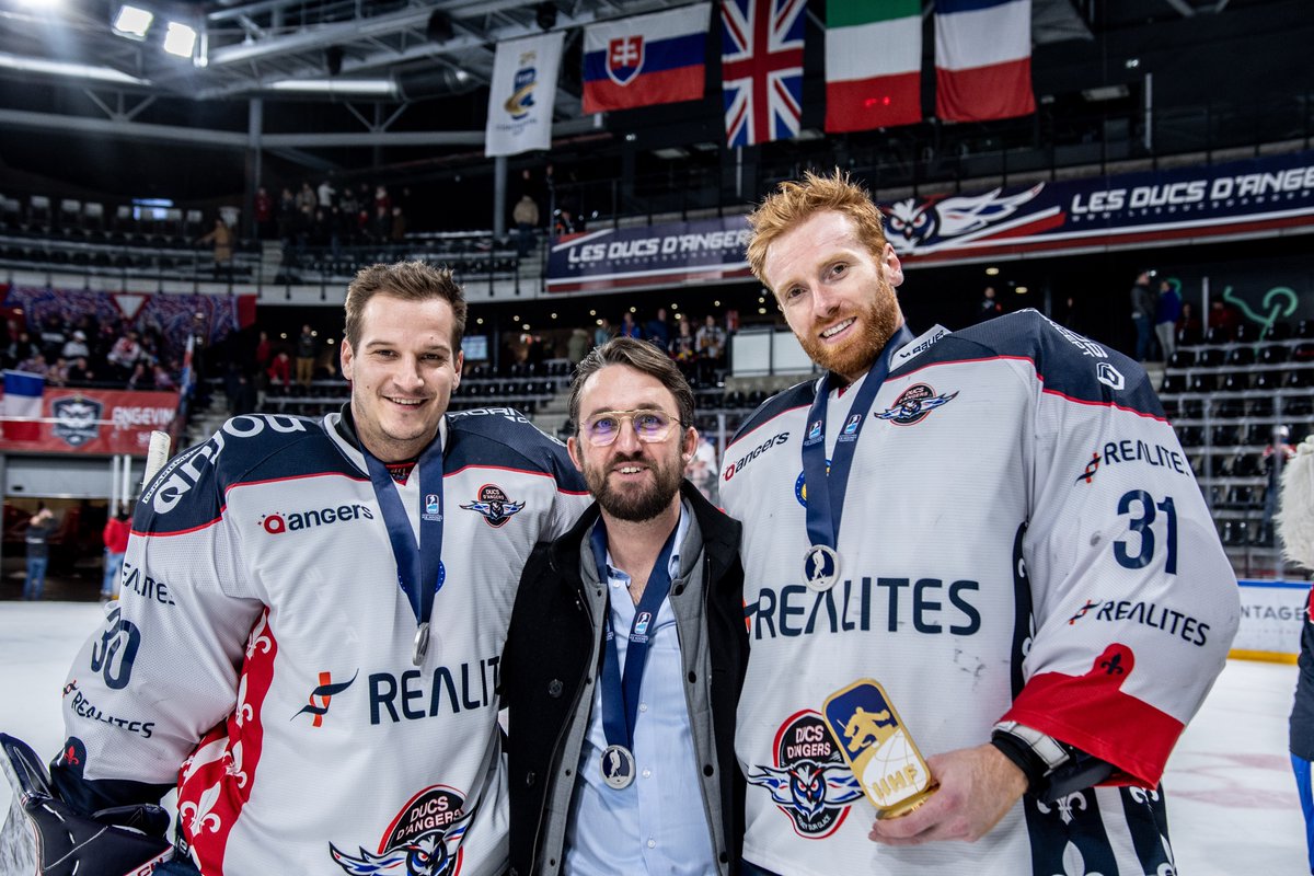 DucsdAngers's tweet photo. [𝗙𝗜𝗡𝗔𝗟𝗘 - 𝗖𝗢𝗡𝗧𝗜𝗡𝗘𝗡𝗧𝗔𝗟 𝗖𝗨𝗣 𝟮𝟬𝟮𝟯] 🏆

Le trophée MVP pour @ECtendy31 ? Le travail d'une équipe au quotidien 🙌 https://t.co/Ll3RCBZ30x