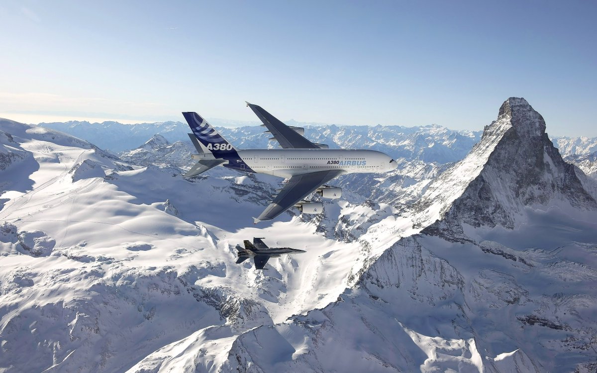 violetpilot1's tweet photo. Airbus A380 https://t.co/XYRDMw0NK9