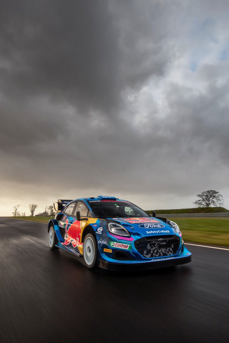 BritRallyMedia's tweet photo. It looks so good in natural lighting. By far the best of the three liveries. Chapeau @MSportLtd 👏🏼 #WRC https://t.co/zW9EFjZjLX