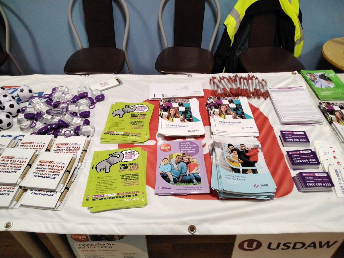 UsdawSthEssex's tweet photo. @UsdawUnion #LegalPlus campaign day being held at @Tesco Distribution Center in #Dagenham. Great way to kick off #MembershipWeek. @UsdawCRegion @DaveMccrossen @PhilWaiteHw @scullysenior #JoinAUnion https://t.co/3nJLE6nNxX