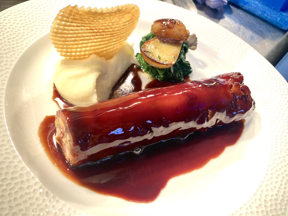MattChristmas1's tweet photo. We are looking for a chef to join the team at Chez Bruce, £35k starting, 4 days a week and we’ll be cooking these upon our return next week, get in touch mattchristmas@chezbruce.co.uk https://t.co/BOswPa0wrp