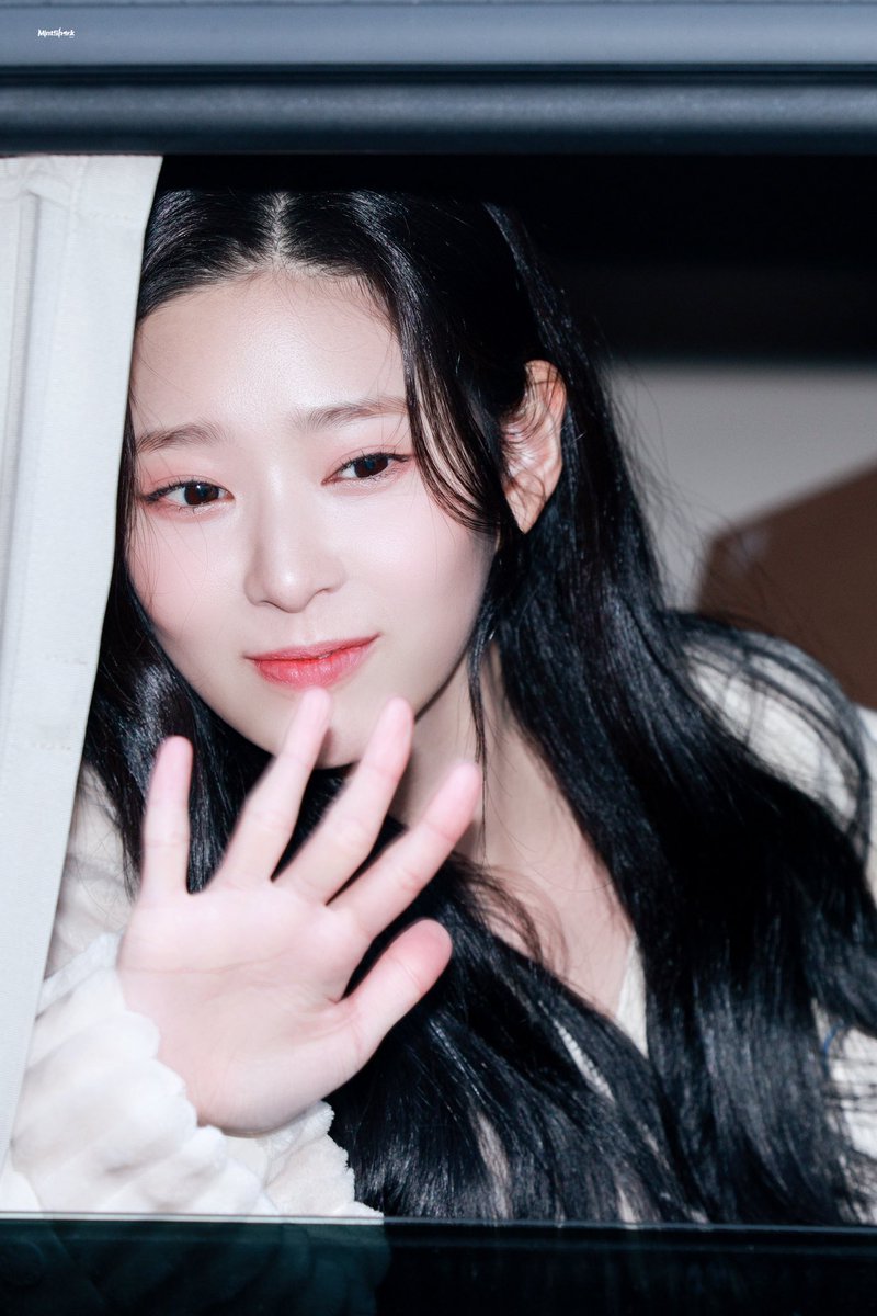 230107 #김민주 #민주 #キムミンジュ #金珉周 #KIMMINJU #MINJU