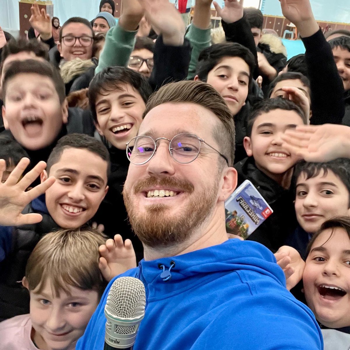 sertacabii's tweet photo. Paris’teki buluşmamızı Eyfel’de yapsaydık beğenilirdi ama biz yine Camilerimizde yaptık👊🏻

Fransa, Paris Garges Les Gonnesse Lale EKM’de Kardeşlik Buluşmamız vardı. Çocuklarla ayrı velilerle ayrı bir araya geldik. YouTube ve Oyunların Gerçek Yüzünü konuştuk, fotoğraflar çektirdik https://t.co/qR5QbJ058t