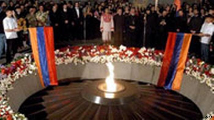 zidan_yezidi's tweet image. The Armenian Genocide:
In 1915 and 1916, between 300,000 and more than 1.5 million people died, depending on estimates.  We never forget that. Aghet (Աղետ )
#ArmenianGenocide