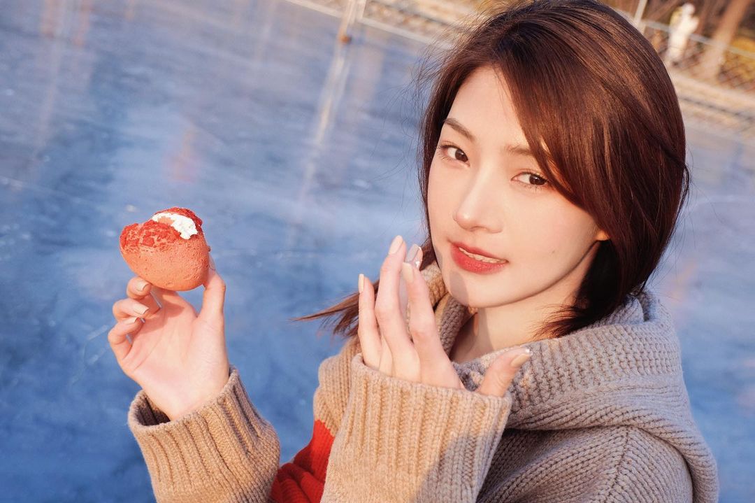 YENNY. tweet media