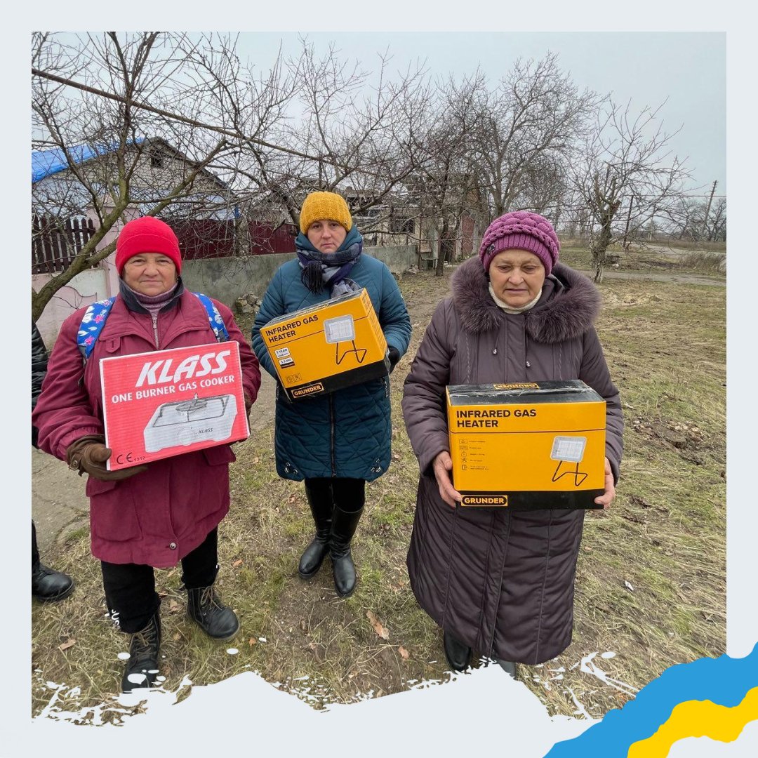 SunriseUkraine's tweet photo. People of the village of #Shevchenkovo #Mykolaivregion have not left their homes despite bombing.
Since April 2022 there is no gas,electricity. As a part of our project “Let's keep #warmUkraine”, #Sunrise delivered them gas heaters and stoves.
You can help
https://t.co/qO7oELgaF2 https://t.co/6J1UHDbA6L