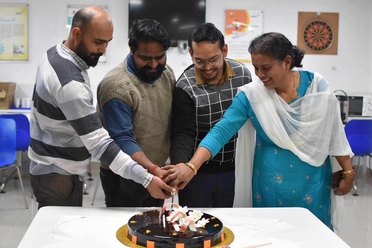 srflimited's tweet photo. At #SRF, we have happy hours, corporate outings, custom training programs, award events and much more for our people to experience a healthy employee-centric culture at the workplace.
Here’s a glimpse of our Shared Services Centre team having a good time at work!
#LifeAtSRF https://t.co/VQOkJ6mk3C