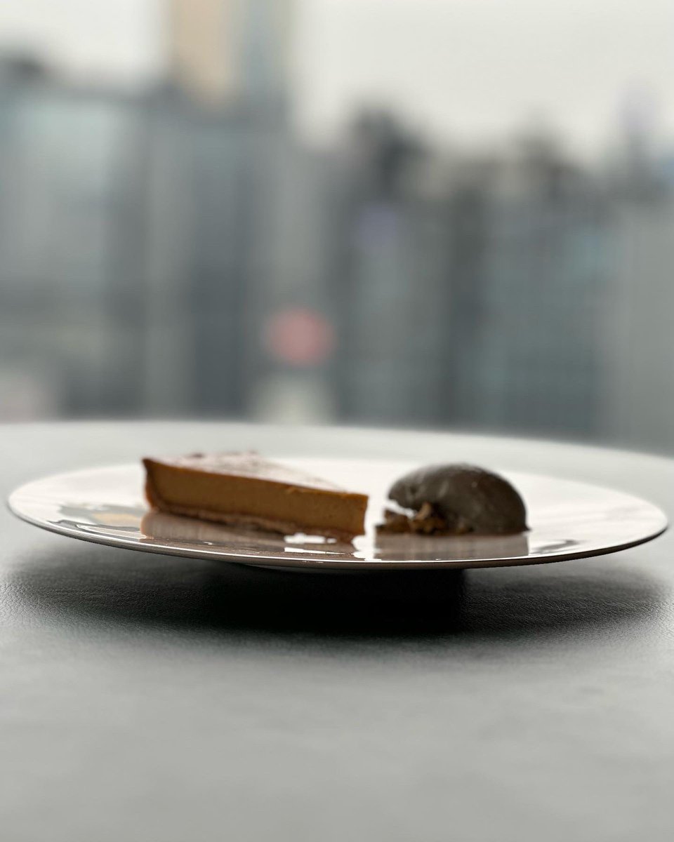 Tea + scones + tarts <a href="/UpperHouse_HKG/">The Upper House HKG</a> in #HongKong