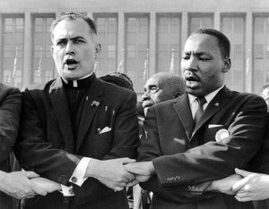 dosleprechauns's tweet photo. The ultimate measure of a man is not where he stands in moments of comfort and convenience, but where he stands at times of challenge and controversy." ~Dr Martin Luther King
#MLKDay #mlkforever https://t.co/6F1Hl96ETE