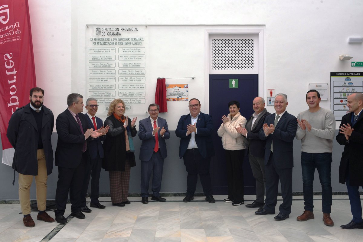 DipgraDXT's tweet photo. Tras su reinauguración el pasado sábado, ya está operativo el pabellón de la Ciudad Deportiva de la Diputación en Armilla 🏟, que ha sido ampliado y remodelado al completo con una inversión total de 1.444.708 €, financiada con los remanentes de tesorería del ente provincial👷‍♂️🏗 https://t.co/JxovR9UTpx
