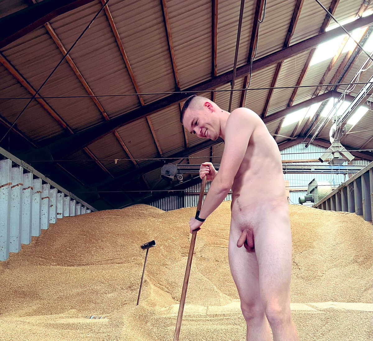 Wanna help ? 🤫🌾