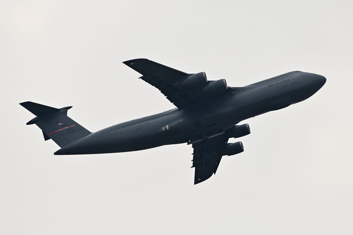 modelight329's tweet image. 2023/01/16
WestoverのC-5M。雨が上がった頃に飛んでくれました😃
天気悪かったからか、皆さん百里基地に出撃されてるからか、マニア的な方々は誰もいませんでした😅

#横田基地　#RJTY