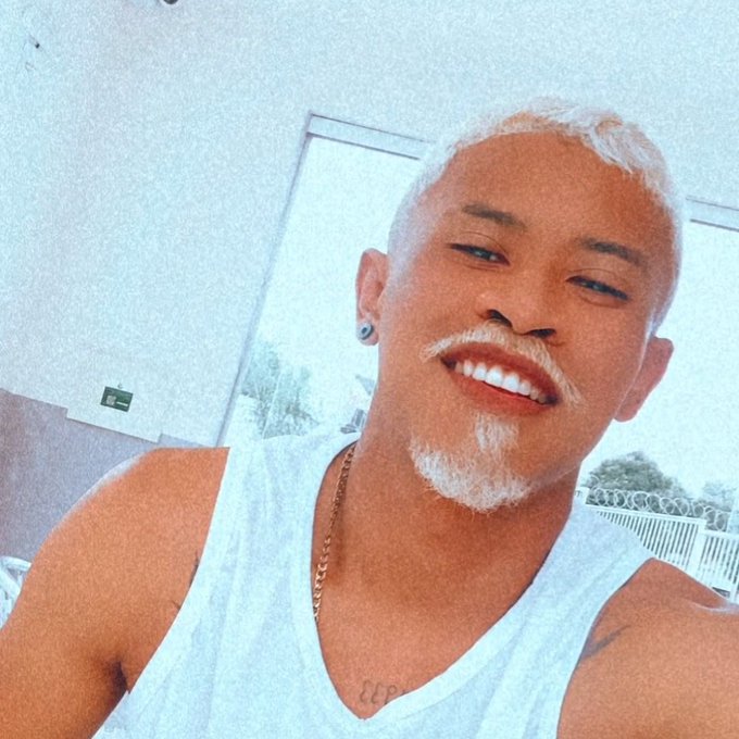 #NewProfilePic https://t.co/6uNGyclcD5<a href="/tag/newprofilepic"class="tags">#NewProfilePic</a>