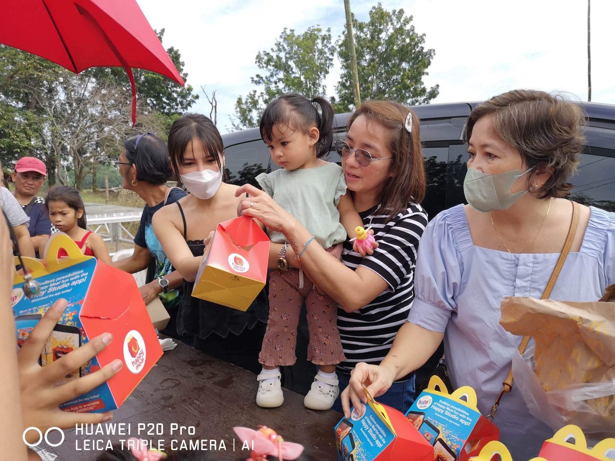 ELISSEsifieds's tweet image. Yearly -Thanksgiving of Joson Family at Pugadlawin Samal, Bataan @ElisseJoson 

#JOSONFAMILY #ELISSE #FELIZE #YEARLYTHANKSGIVING #BATAAN #SAMALBATAAN