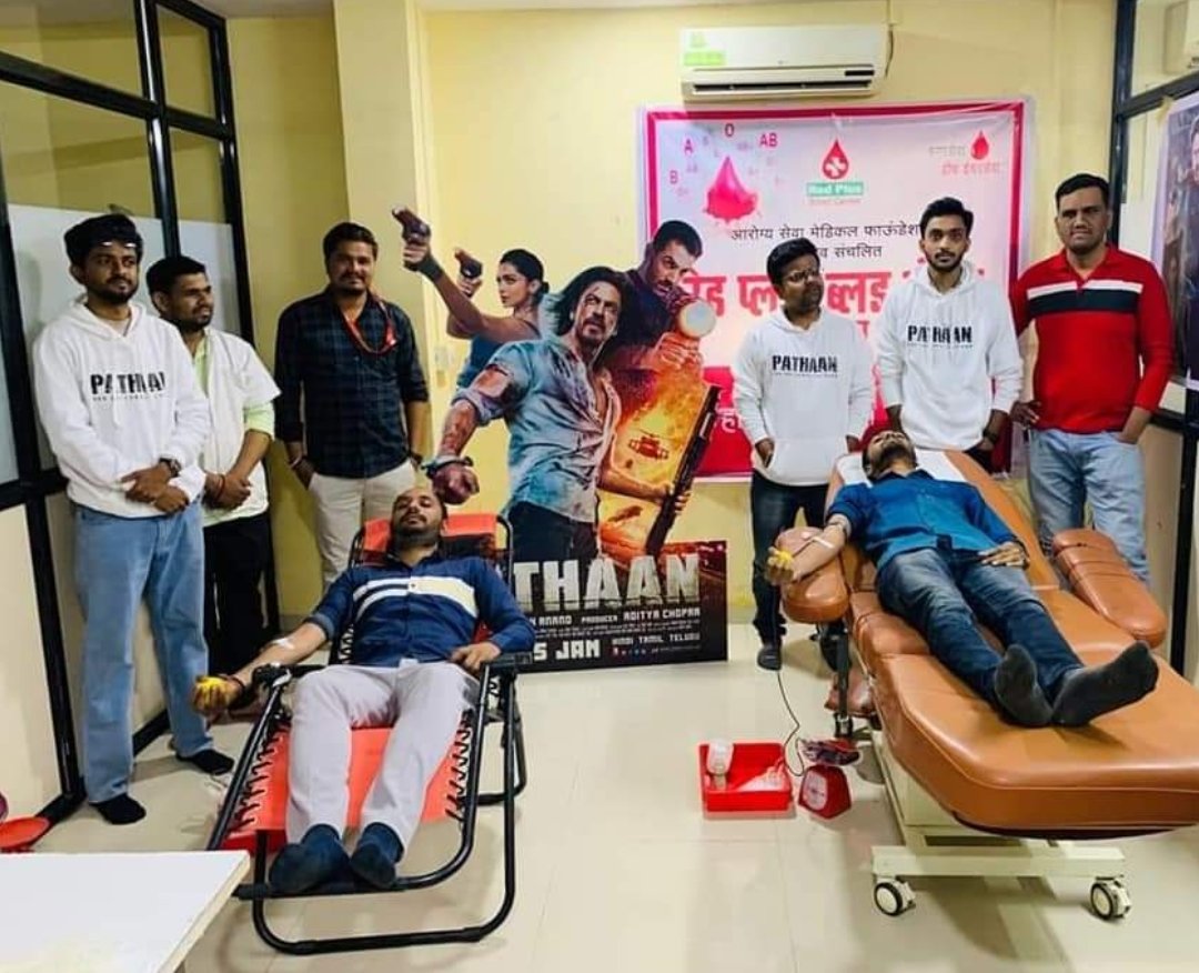 Dr.GAGAN BHAGAT (@drgaganbhagat) on Twitter photo Millions of Youths across #India are coming in support of
<a href="/iamsrk/">Shah Rukh Khan</a> & #Pathan ❤️🥰
Organizing #Blood donation camps, road campaigns.
It's Hate Vs Love.
It's India Vs Hindu Rashtra.
It's Indians Vs Sanghis
#PathanDekhegaHindustan Millions of Youths across #India are coming in support of
<a href="/iamsrk/">Shah Rukh Khan</a> & #Pathan ❤️🥰
Organizing #Blood donation camps, road campaigns.
It's Hate Vs Love.
It's India Vs Hindu Rashtra.
It's Indians Vs Sanghis
#PathanDekhegaHindustan