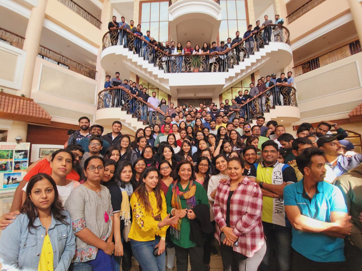 PGPM_SPJIMR's tweet photo. The students of PGPM 2023 started their PGPM journey with #PGLab. The PG Lab helped students connect and understand each other, as well as exhibit their talents, identify their weaknesses and build on their strengths.
#PGPM #PGPMatSPJIMR #SPJIMR #nonclassroomlearning https://t.co/Q7WWndeZ47