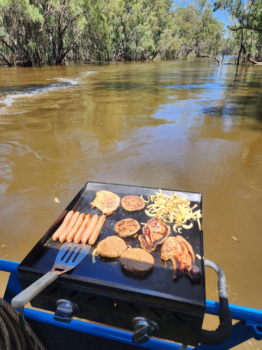 Derek de Stacpoole tweet media