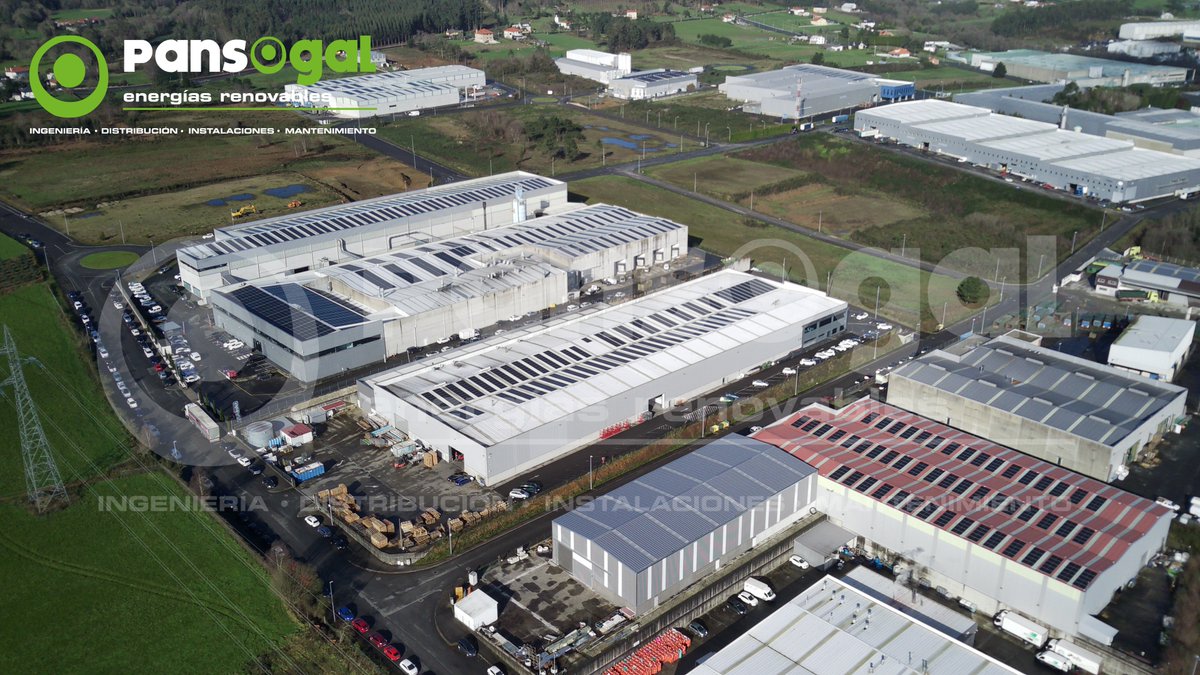 PANSOGAL's tweet photo. ▪ Empezamos la semana con una foto de uno de nuestros últimos grandes proyectos ♻ 
▪ Los #panelesfotovoltaicos de @GrupoMalasa e @indupanel, en el Polígono Acebedo, Cerceda, A Coruña📍 Estas instalaciones ayudarán a ambas empresas a ser más sostenibles👌 ¡Seguimos trabajando! https://t.co/muUMKIrrvu