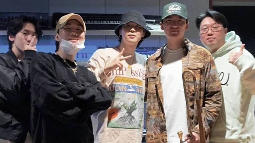Tria_B2RT's tweet photo. FINALLY!!! 🔥🔥 the long wait for PJM

JIMIN IS COMING #JIMIN
#JiminIsComing #BTS #ARMY #BTSArmy https://t.co/yOpOb8gHkB