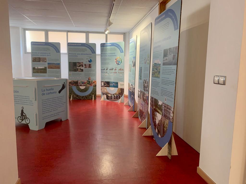 NomadasEdAmb's tweet photo. ‼️La exposición ¡EMERGENCIA CLIMÁTICA!#Tiempodeactuar ya está en #Caspe🌍:

📍#Caspe Casa Cultura C/Gumá 35
🗓️16 al 20 de enero
⌚️10:00-14:00/16:00-18:00

ℹ️Reservas:
636187703-615555222 
contacta@nomadas-ma.es

#EACC2030 #EAREA #CambioClimático @CCyEAAragon https://t.co/yxCeRB1404
