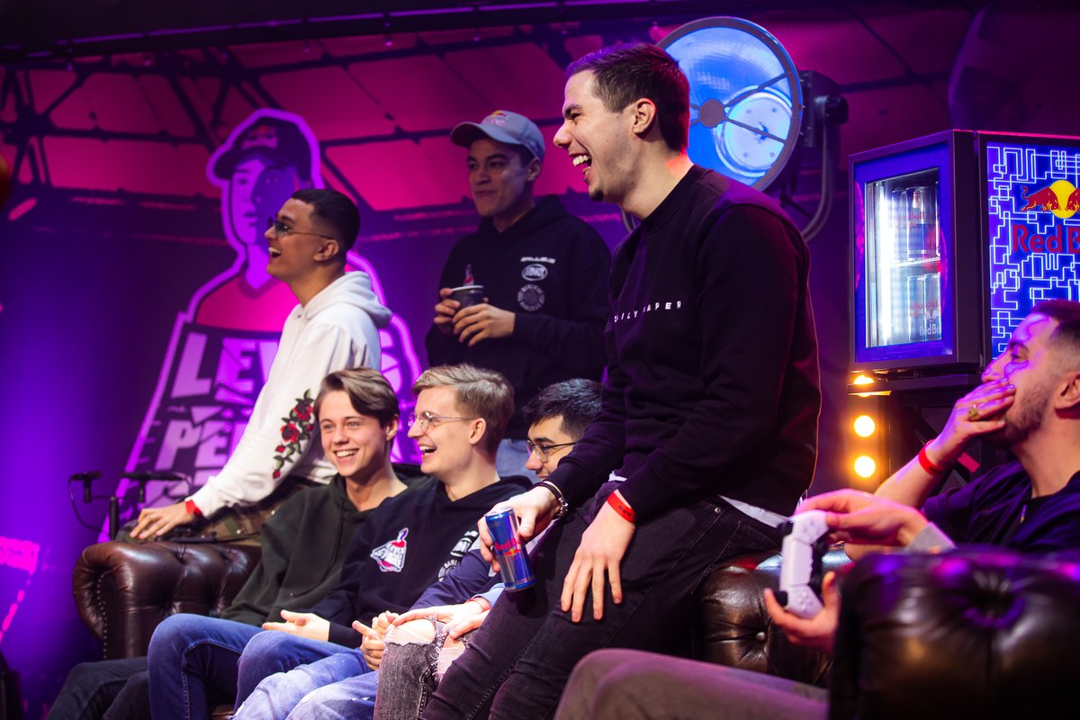 Milan van Valkenhoef tweet media