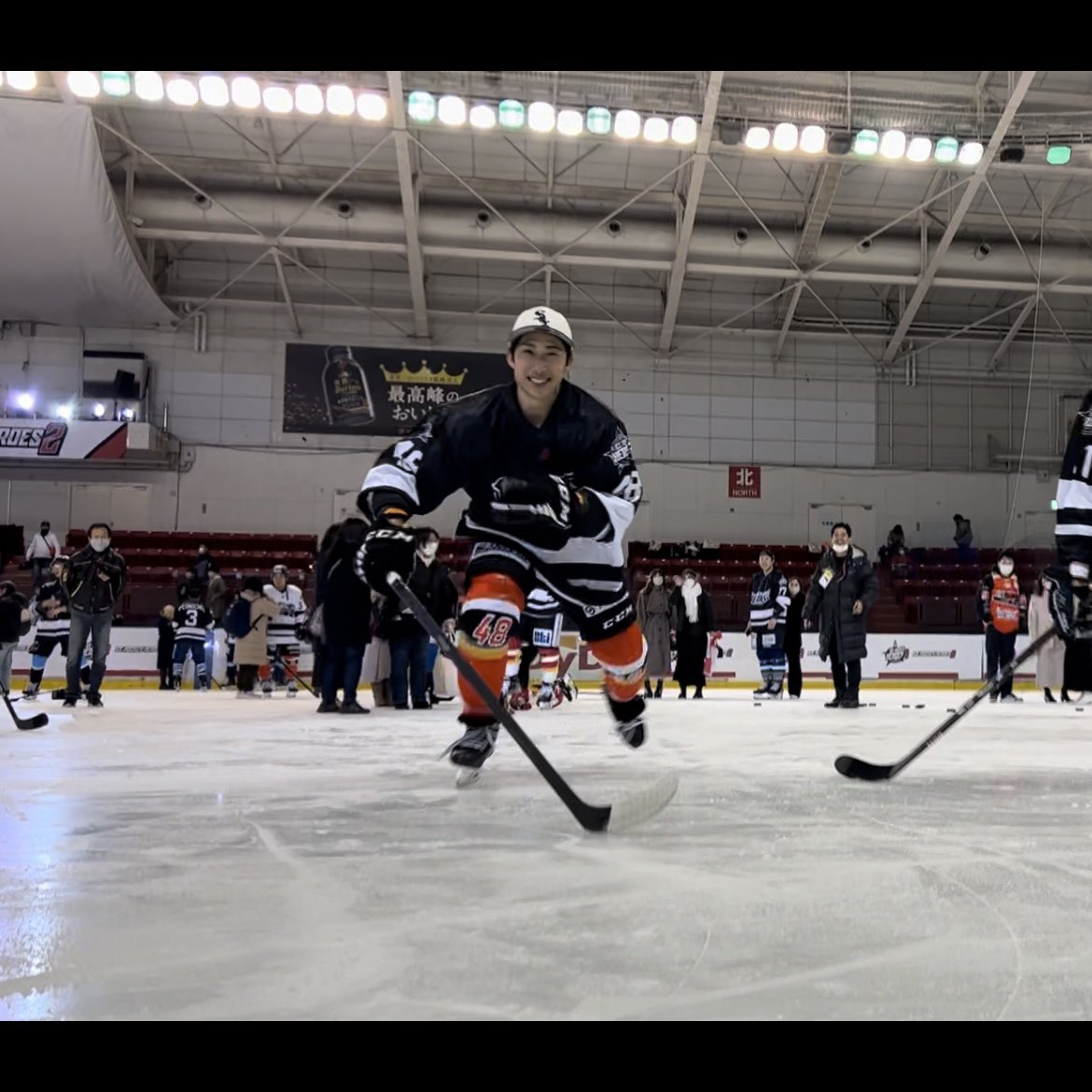 Hiiyuu_7741828's tweet image. 清水くんにベストスマイル賞を🏅✨️
#アイスホッケーヒーローズ2
#ガチ氷撮