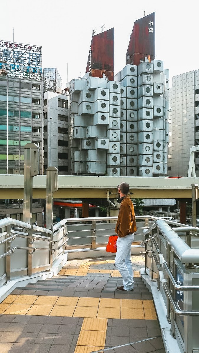 spaceplaystudio's tweet photo. Built in 1972, Nakagin Capsule Tower become ho 140 identical concrete boxes that became home to a  strong community. Sadly, the capsule tower is  being dismantled but about 23 capsules will be rescued. #capsuletower #brutalism #brutalist #concete #japanarchitecture https://t.co/XxdtR8TevI
