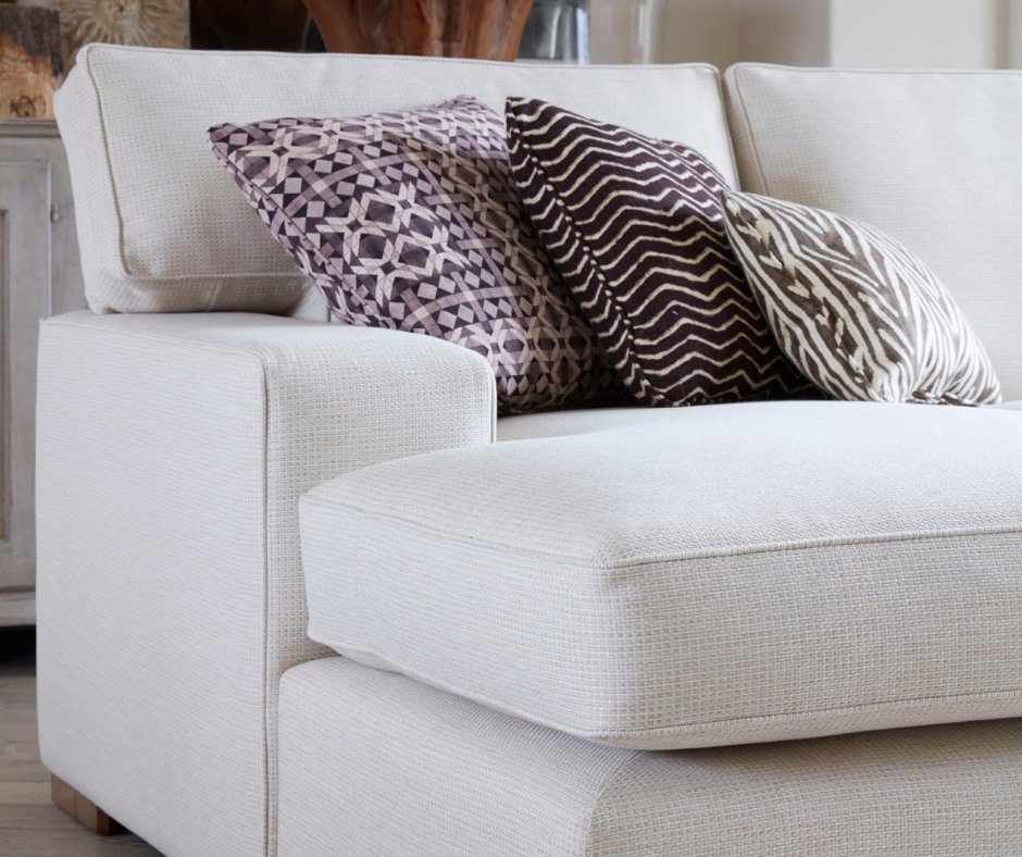 DelcorFurniture's tweet photo. What will you design?🎨
Helping you make the right decision is important to us. See how some of our customers make their sofa unique.
https://t.co/rhSD7nYFvS
#delcor #delcordifference #whatwillyoucreate #luxuryfurniture #interiordesign #homedecor #interior https://t.co/r6qxo0DCuR