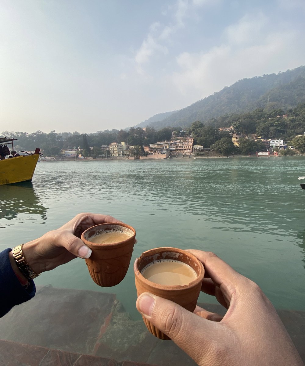 Chai at Ganga ghat, Rishikesh 

#HarHarGange